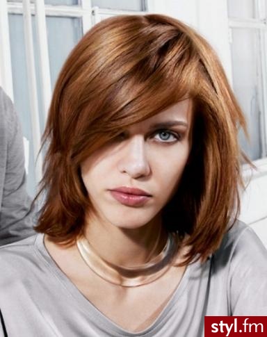 Średnie Fryzury