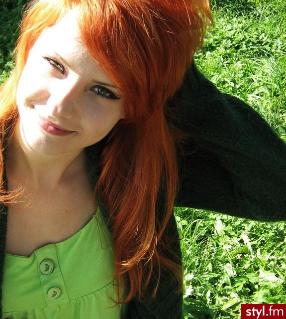 Średnie Fryzury