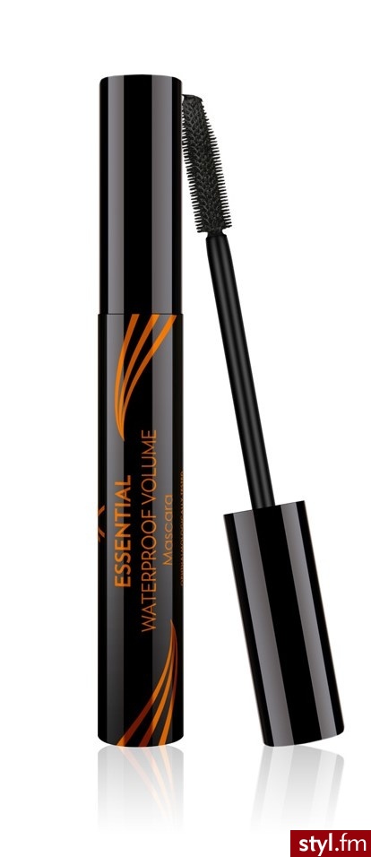 Na letnią aurę najlepszy będzie tusz, który podoła wysokim temperaturom i doda rzęsom bajecznej objętości. Takie cechy znajdziemy w ESSENTIAL WATERPROOF VOLUME MASCARA - Makijaże