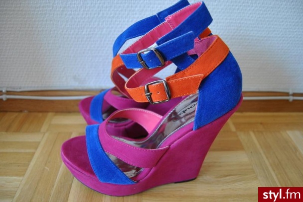 Pozostałe Buty Moda
