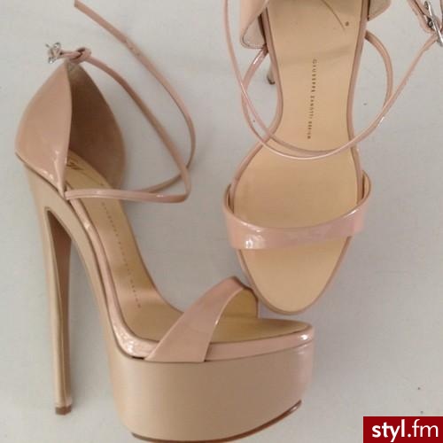 Szpilki Buty Moda