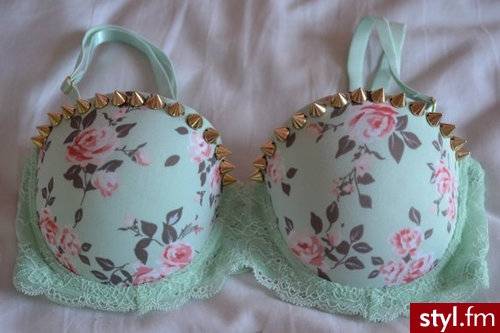Biustonosze Bielizna Moda