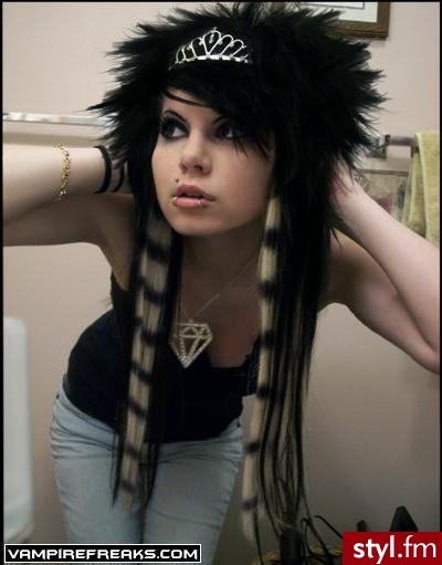 EMO Alternatywne Średnie Fryzury