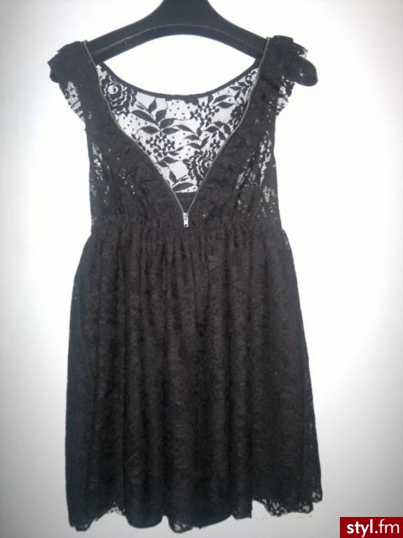 Sukienki Moda