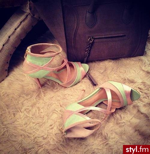 Szpilki Buty Moda