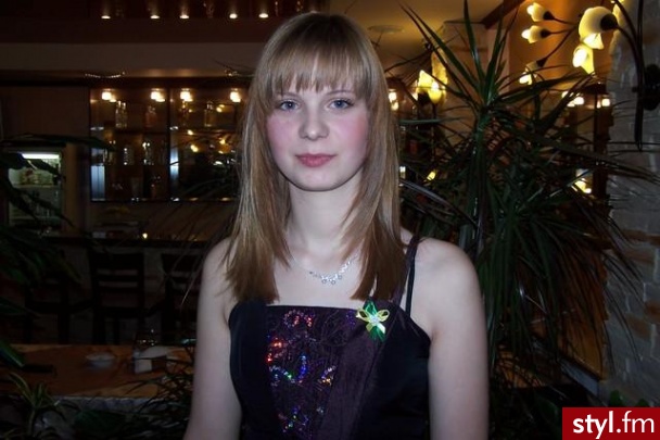 Średnie Fryzury
