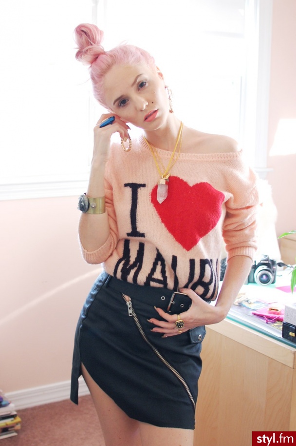 Średnie Spódnice Moda