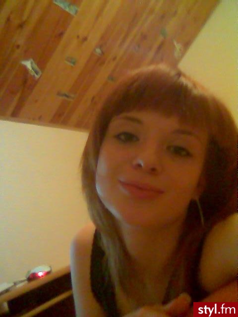 Średnie Fryzury