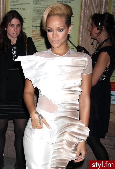 Rihanna - Moda uliczna Inne Moda