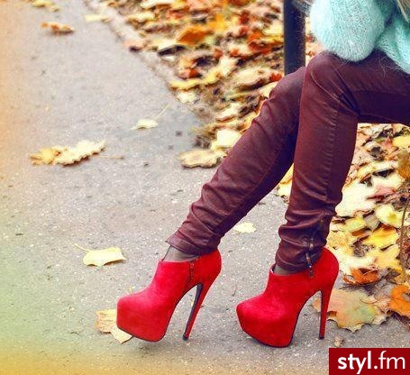 Szpilki Buty Moda