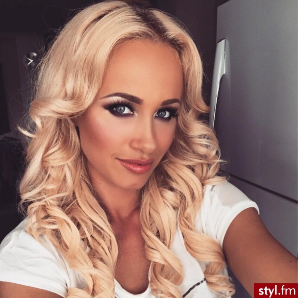 Blond Rozpuszczone Kręcone Na co dzień Długie Fryzury