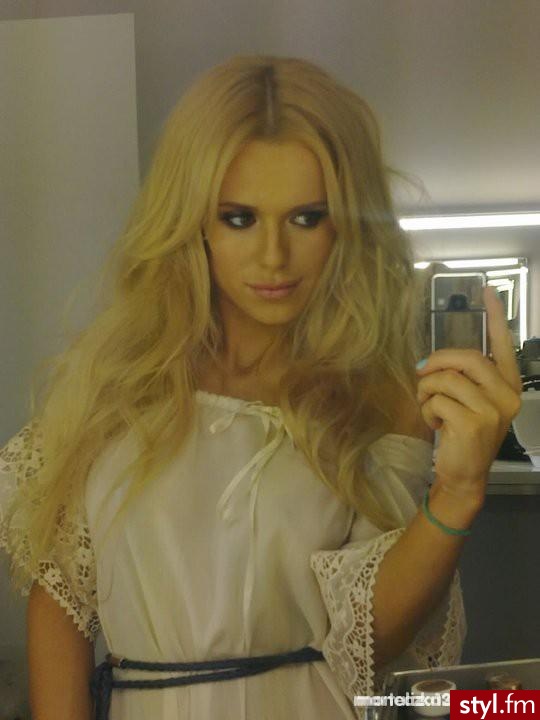 Blond Rozpuszczone Kręcone Na co dzień Długie Fryzury