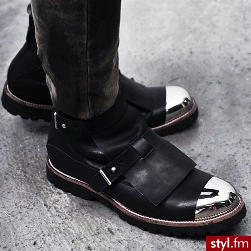 Glany Buty Moda
