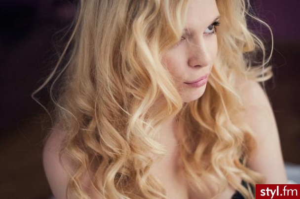 Blond Rozpuszczone Kręcone Na co dzień Długie Fryzury