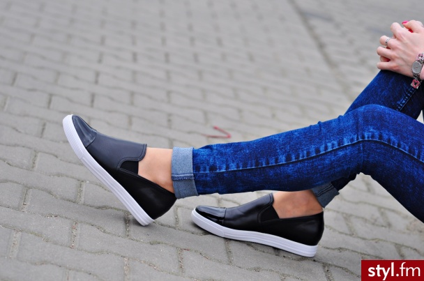 http://szafarysia.blogspot.com/  - Trampki Buty Moda