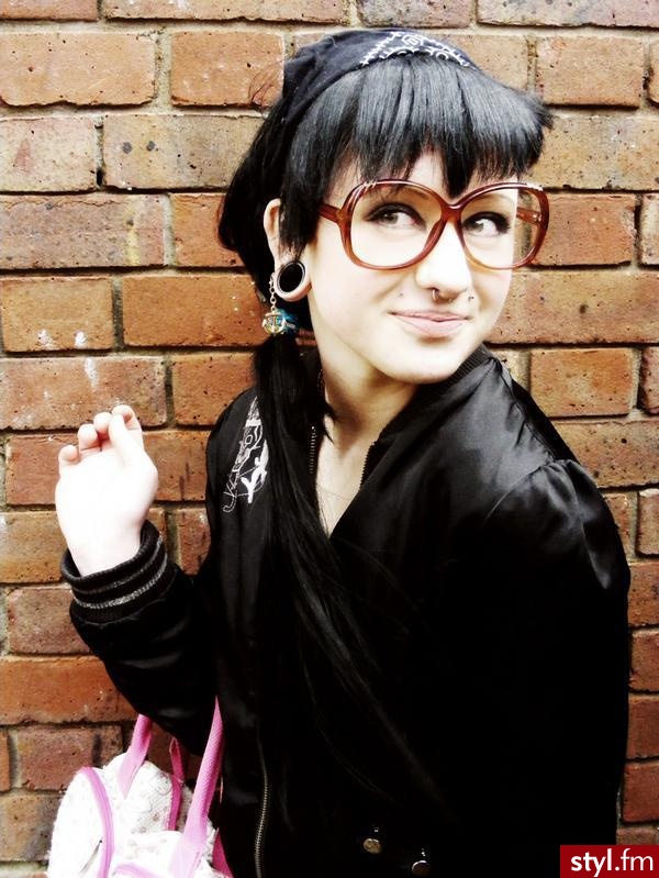 Średnie Fryzury