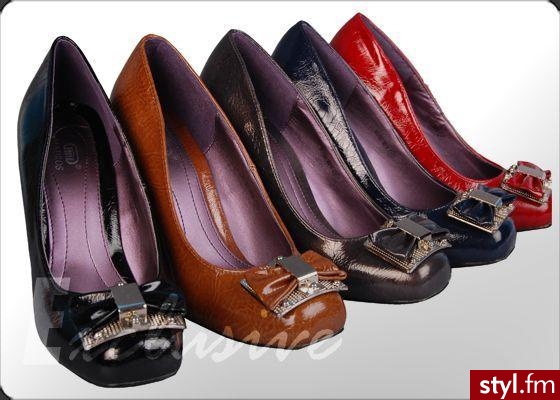 http://www.allegro.pl/item576198210_czolenka_na_masywnym_obcasie_w010_miodowy_38.html - Pozostałe Buty Moda