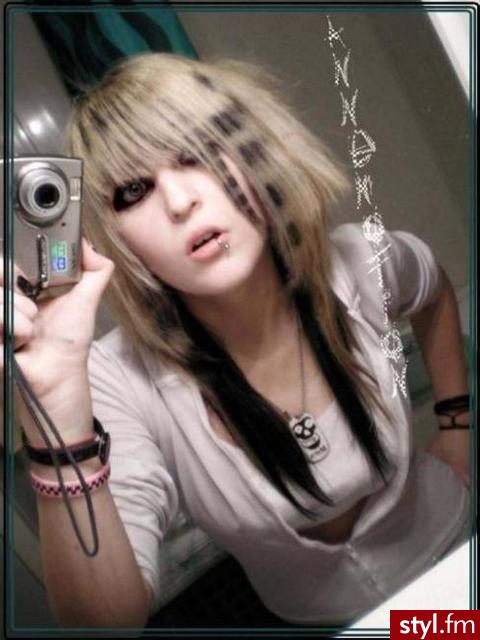 EMO Alternatywne Średnie Fryzury