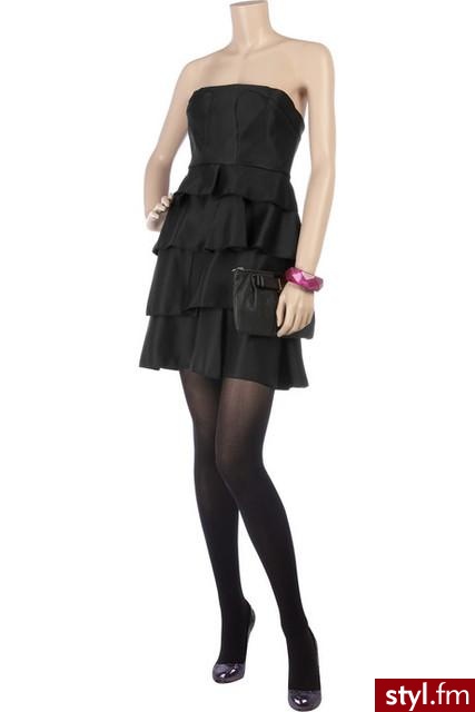 Sukienka i buty - Miu Miu; torebka - Chloe; bransoletka - Roberto Cavalli. - Styler