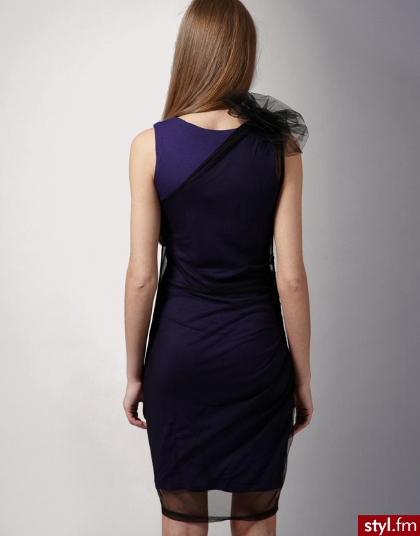 sukienka. £55.00 Markus Lupfer
Jeżeli już jest proszę o link - Pozostałe Ciuchy Moda