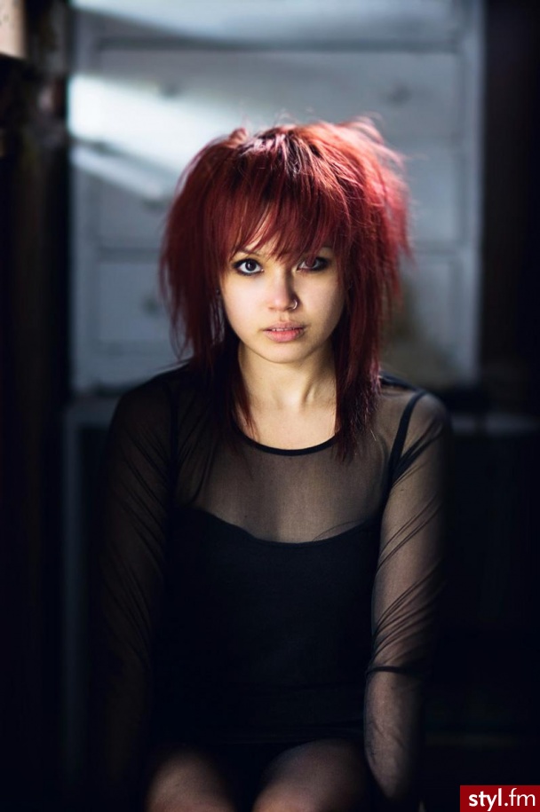 Średnie Fryzury