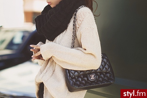 Poncza Okrycia Moda