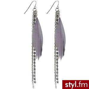 Rhinestone Strip Feather Earrings - Forever21 - Polyvore. Pobrano ze strony: http://www.polyvore.com/rhinestone_strip_feather_earrings/thing?id=12316509 - Pozostałe Dodatki Moda