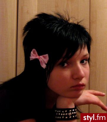 To znowu ja..;) - EMO Alternatywne Średnie Fryzury