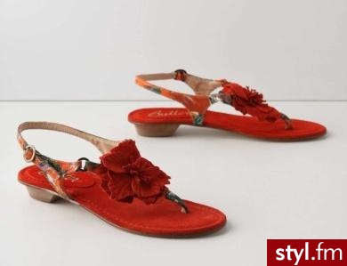 sandały Anthropologie. sandały Anthropologie. Cena: 221 euro, około 860 zł

Kupisz w internetowym sklepie firmowym. - Pozostałe Buty Moda