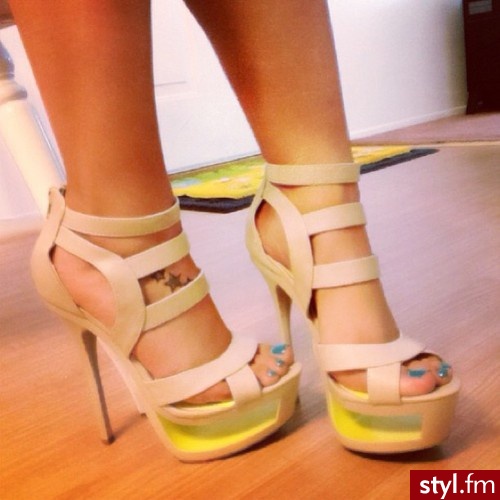 Szpilki Buty Moda