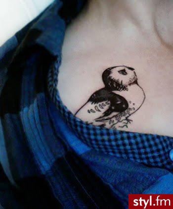 (\",) - Tatuaże