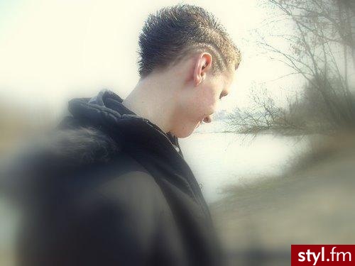 takie dwa paseczki xD ale teraz mam 3;P - Punk Rock Alternatywne Średnie Fryzury