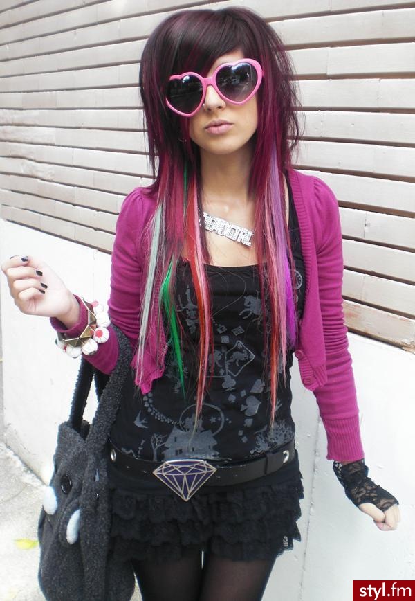 .............. - Punk Rock Alternatywne Średnie Fryzury