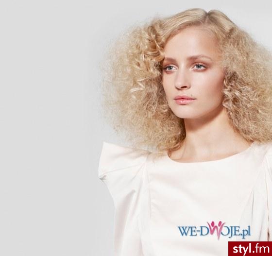 Kręcone Na co dzień Średnie Fryzury