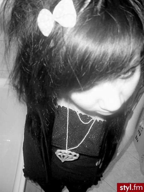 xD - EMO Alternatywne Średnie Fryzury