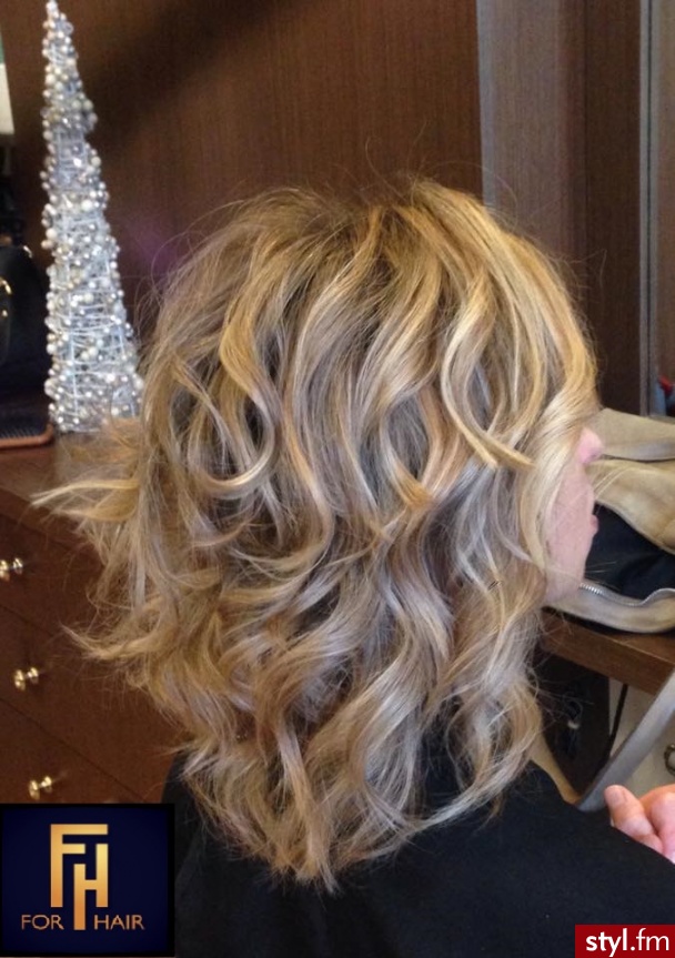 OLAPLEX OMBRE SOMBRE FOR HAIR http://forhairsobieski.pl/ - Blond Rozpuszczone Kręcone Na co dzień Średnie Fryzury