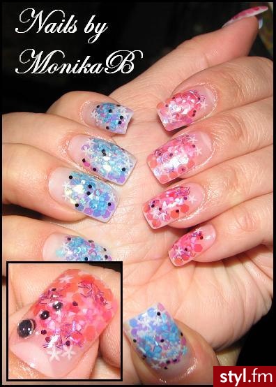 Cukierki. Paznokietki są w dwóch wersjach kolorystycznych :) bo gusta są różne :) - Paznokcie