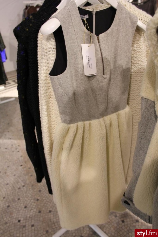 Sukienki Moda
