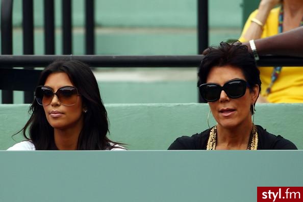 Kim Kardashian  and  Kris Jenner - Nakrycia głowy Dodatki Moda