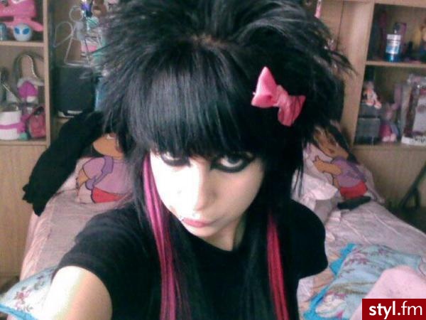 EMO Alternatywne Średnie Fryzury