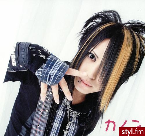 Kanon ^,^. On kiedyś był taki kawaii, teraz to mHroczna wersja Bou U.U - Modyfikacje ciała