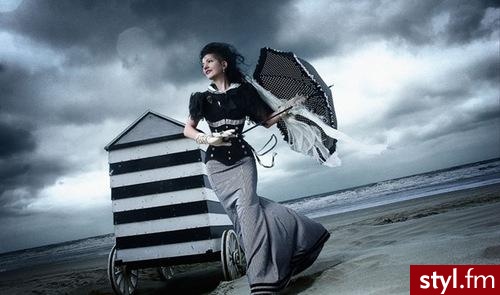 Sukienki Moda
