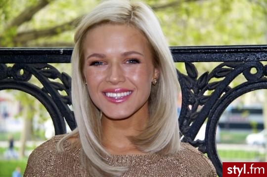 Blond Rozpuszczone Proste Na co dzień Krótkie Fryzury