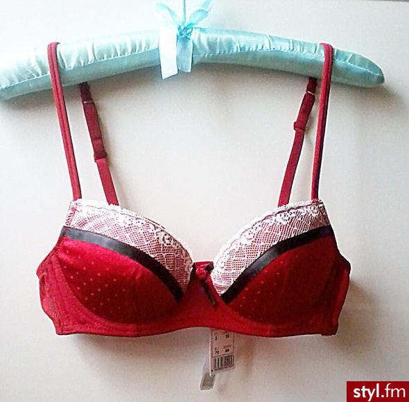Biustonosze Bielizna Moda
