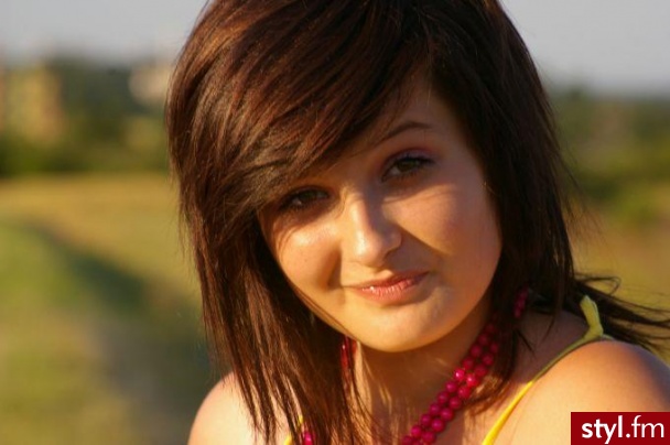 Średnie Fryzury