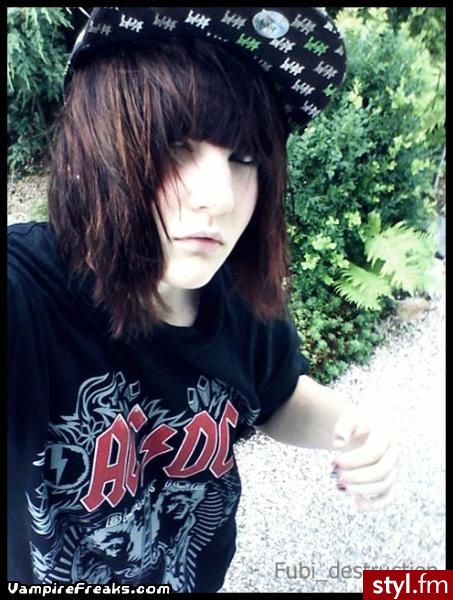 EMO Alternatywne Średnie Fryzury