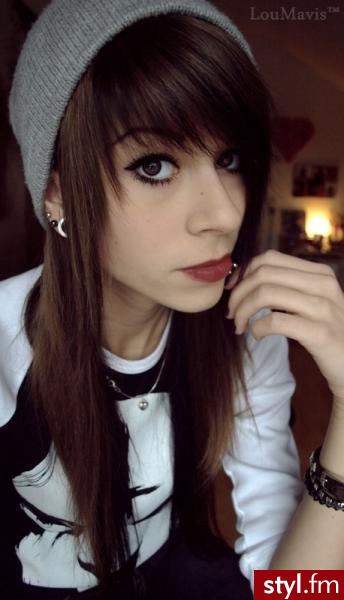 Średnie Fryzury