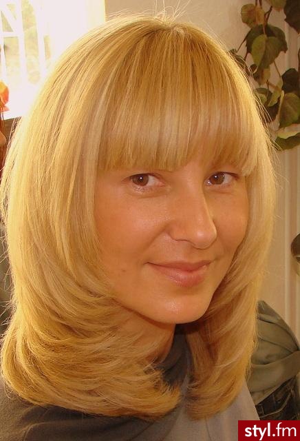 Salon Fryzjerski ,,Gabriela'' Kahles Gabriela Szczecin Sieradzka 5 - Średnie Fryzury