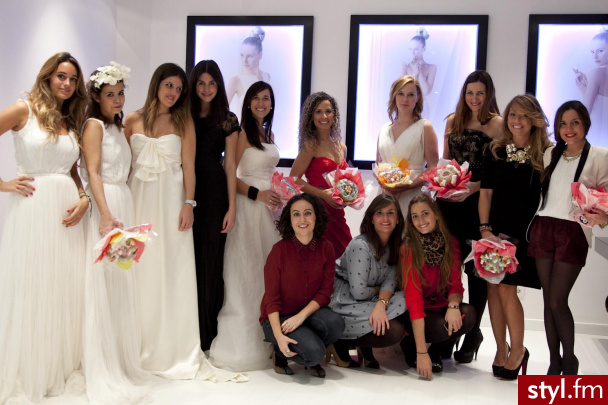 Sukienki Moda