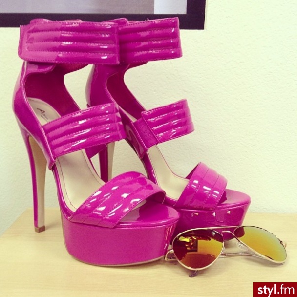 Szpilki Buty Moda